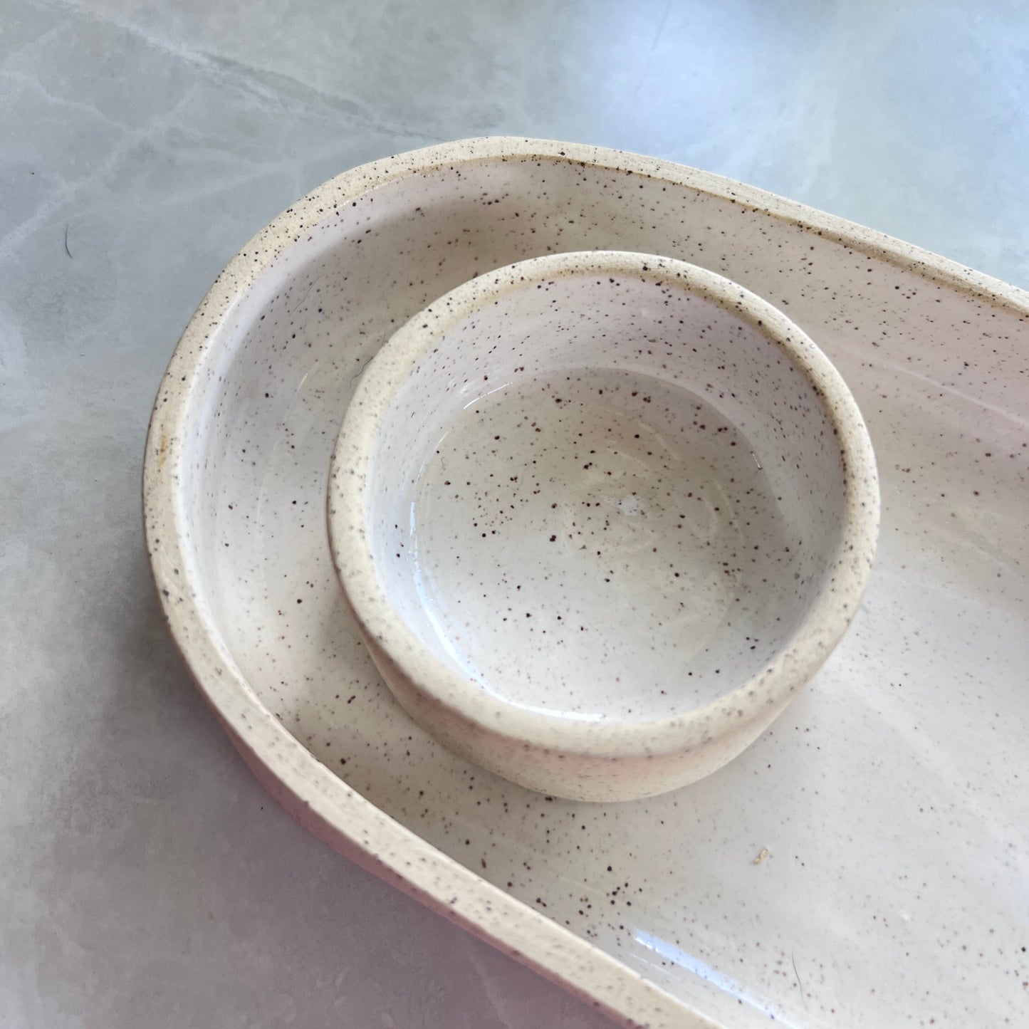 Ceramic dip bowl and plate set