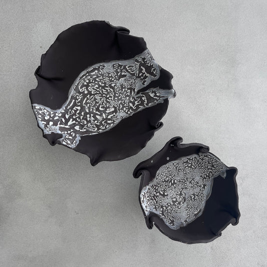 Decorative brown bowls with white cracked glaze