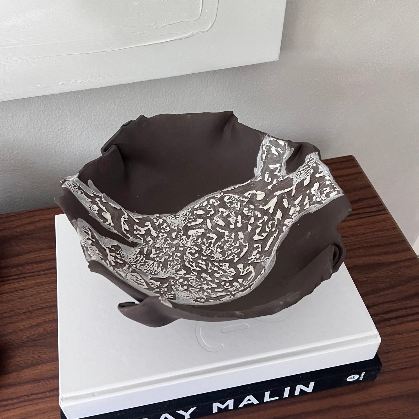 Decorative brown bowls with white cracked glaze