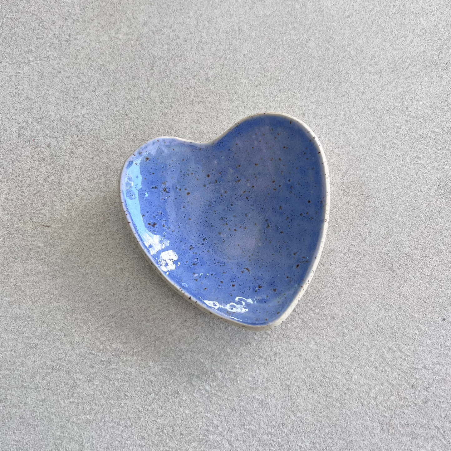 
ceramic heart-shaped dish
