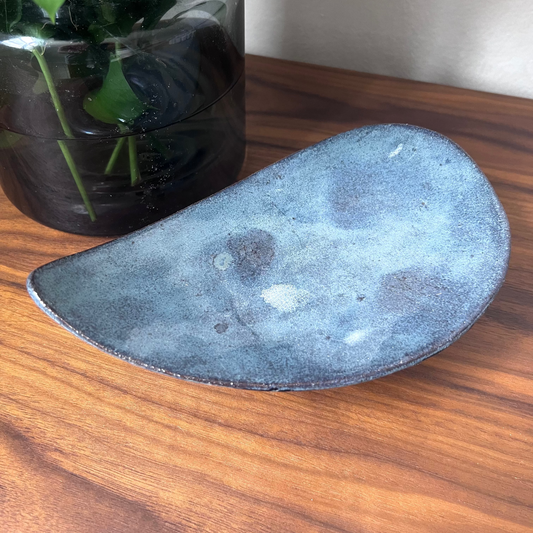 blue pedestal bowl
